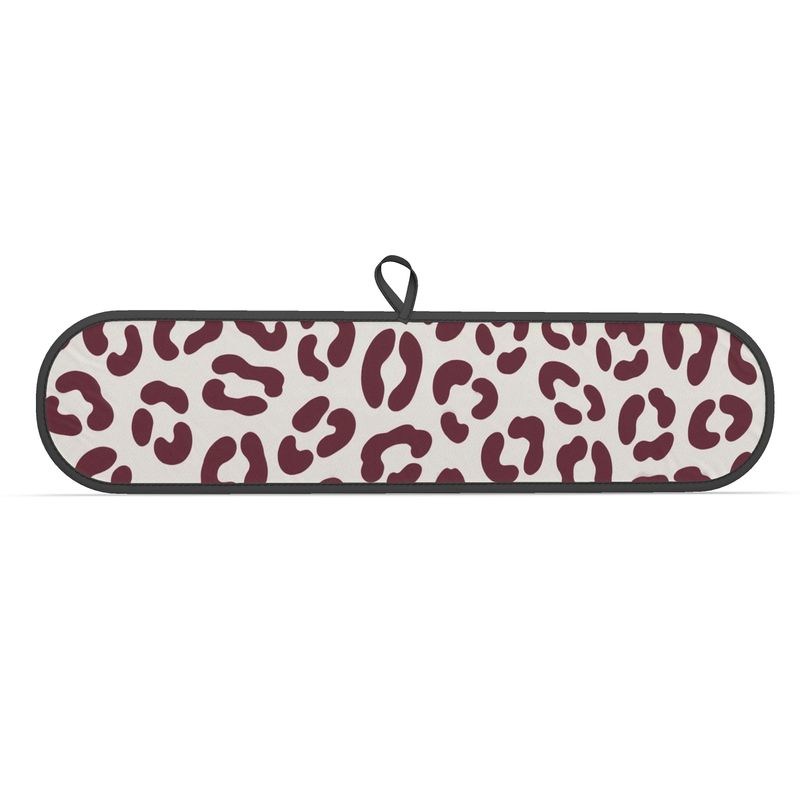 Stylish Christmas Oven Mitts with Leopard Print Design