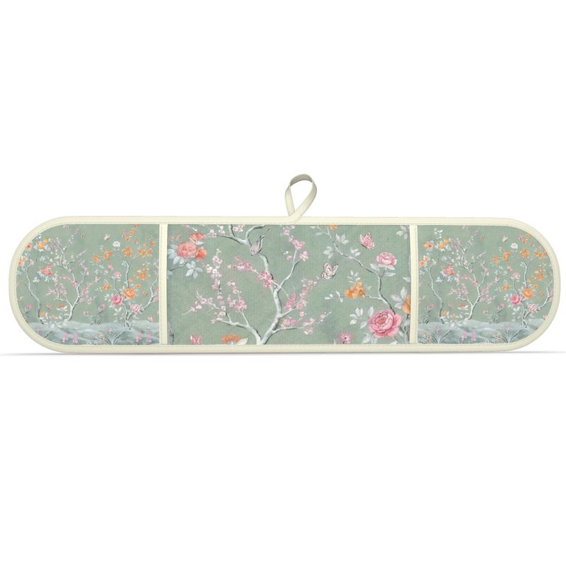 Chic Soft Green Floral Oven Gloves - Stylish Kitchen Accessories
