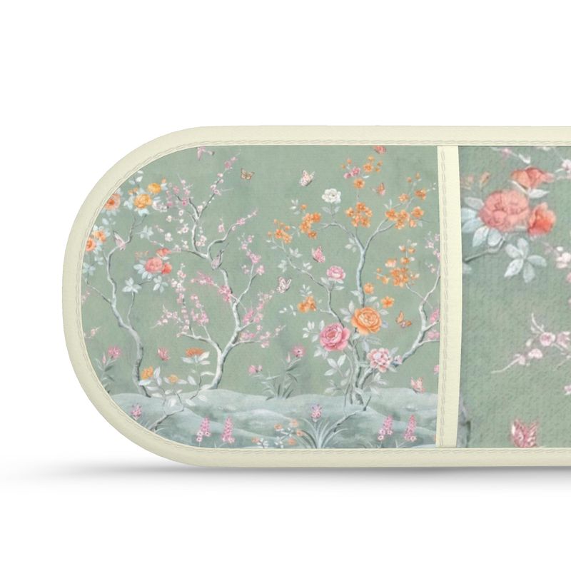 Chic Soft Green Floral Oven Gloves - Stylish Kitchen Accessories